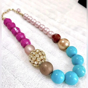 Leonora Dame Necklace